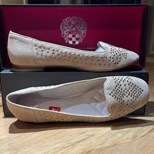 Elegant Brand New Vince Camuto  Beige Suede Studded Women's Loafers